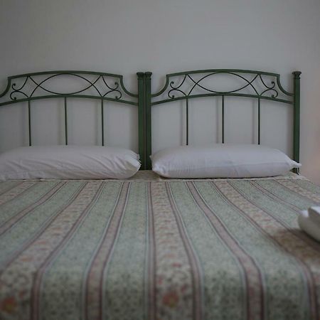 La Casa Incantata 罗卡伊恩佩里亚莱 外观 照片