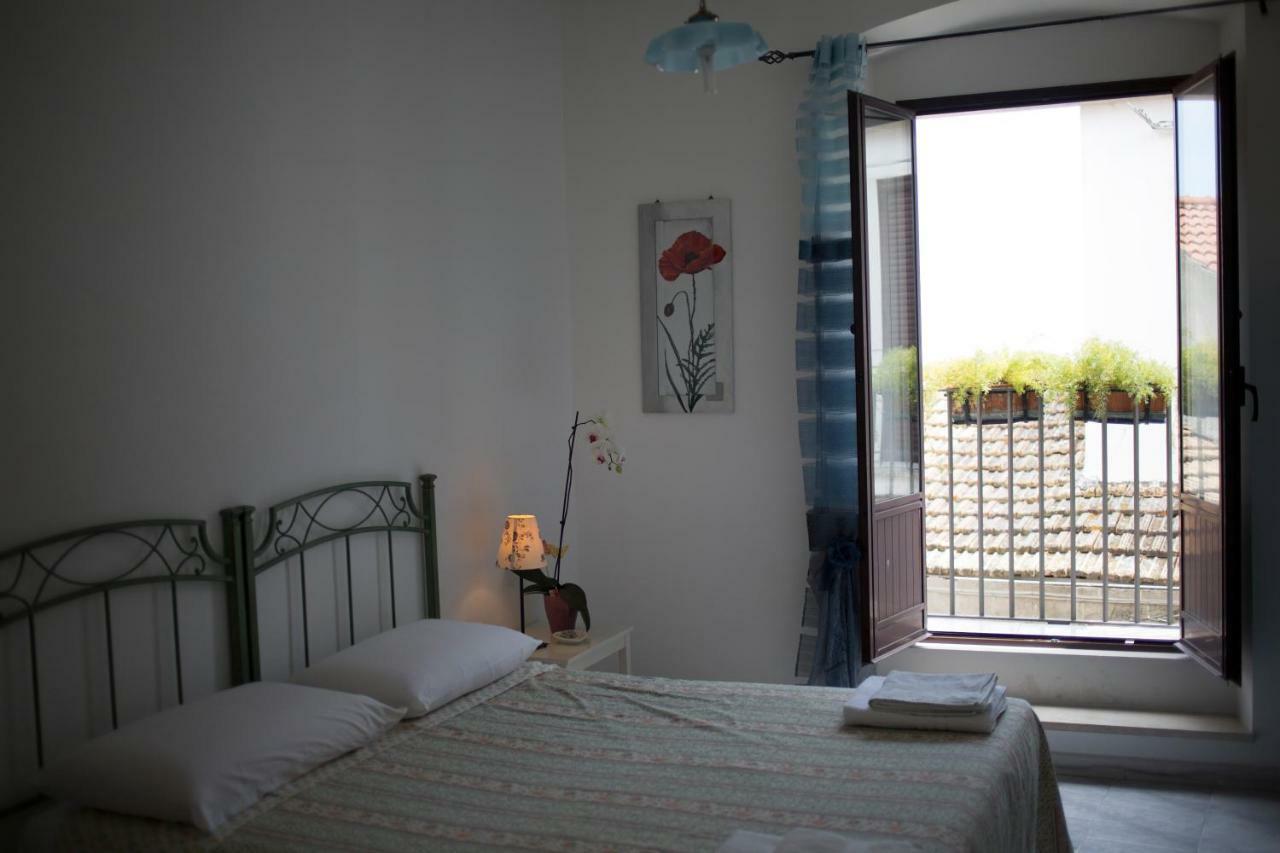La Casa Incantata 罗卡伊恩佩里亚莱 外观 照片